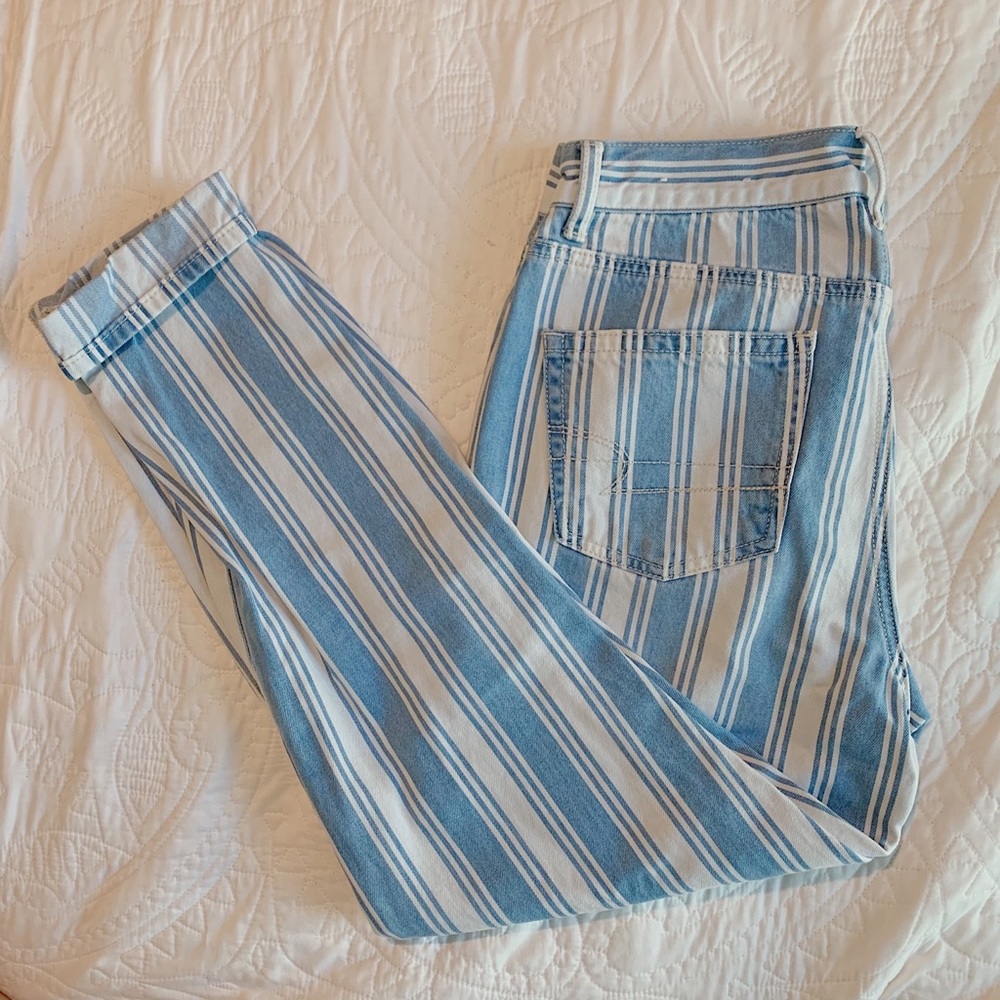 American Eagle Striped high waisted Mom jeans